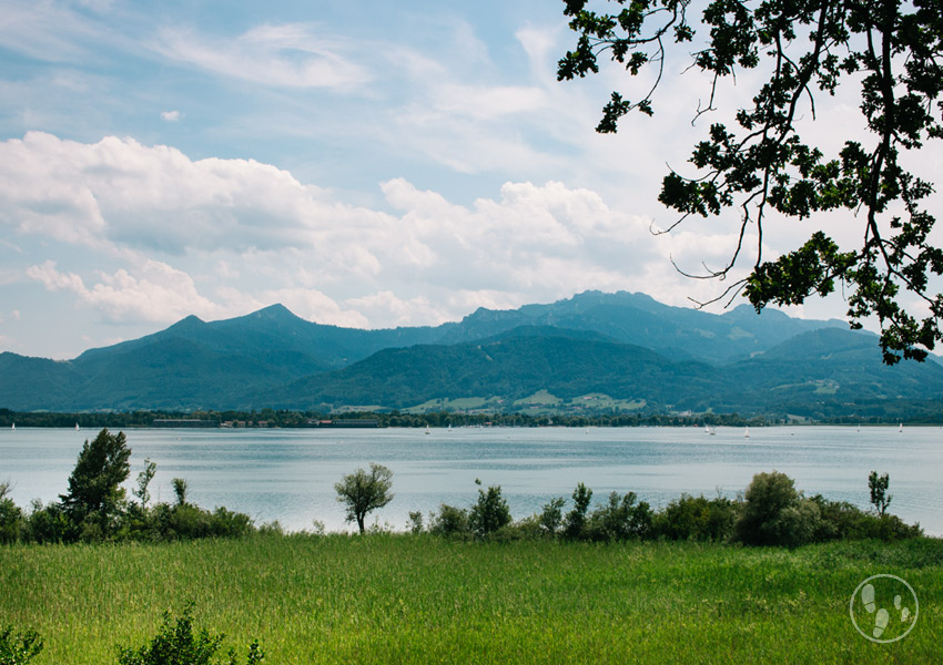 Wandern auf der Herreninsel mit Kinderwagen