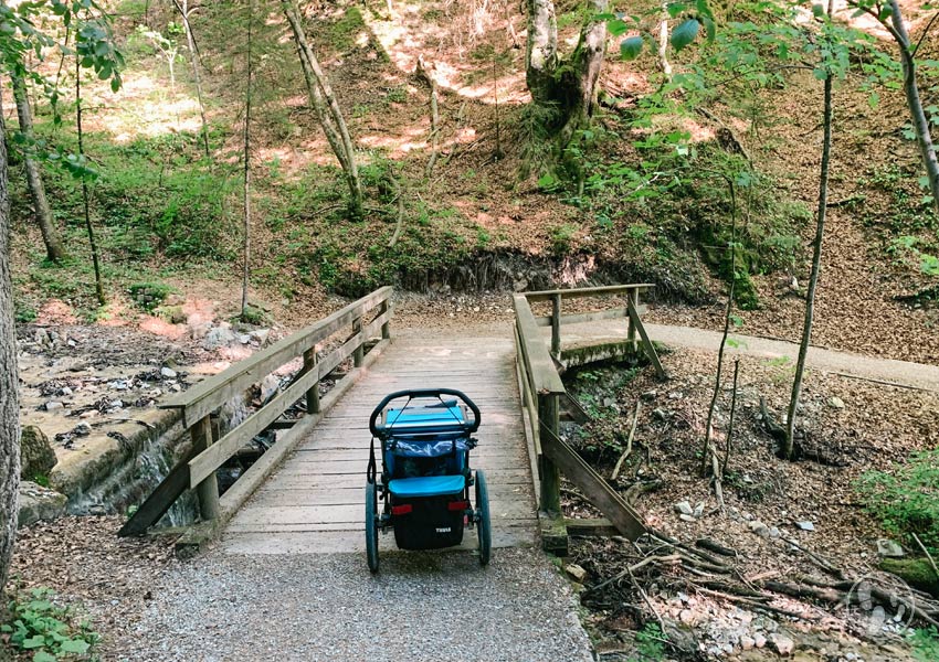 Kinderwagen auf dem Altherrenweg Oberammergau