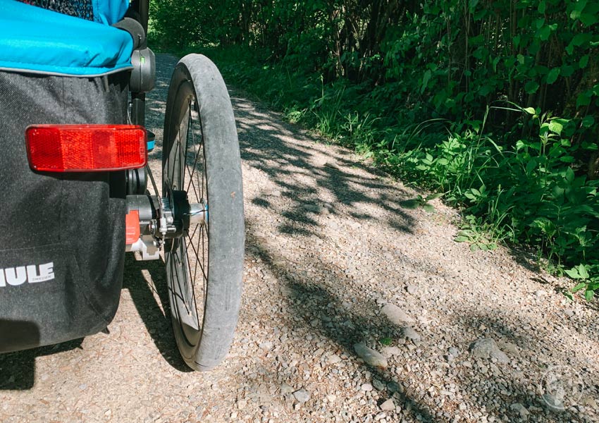 Mit Kinderwagen auf dem Altherrenweg Oberammergau