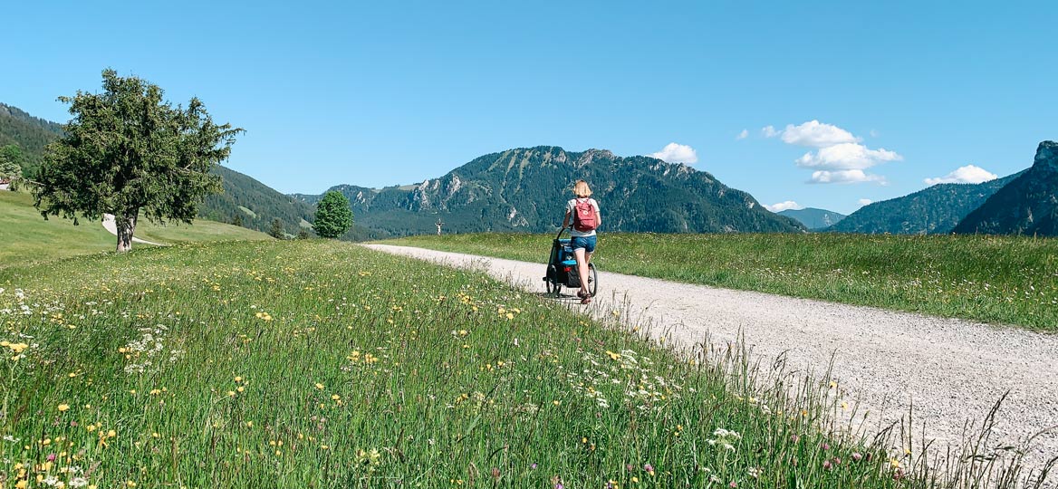 Wandern mit Kinderwagen: Altherrenweg Oberammergau | mamameilen.de