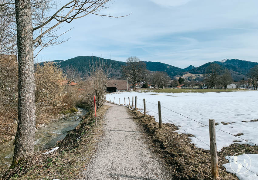 Fußweg am Zeiselbach bad wiessee